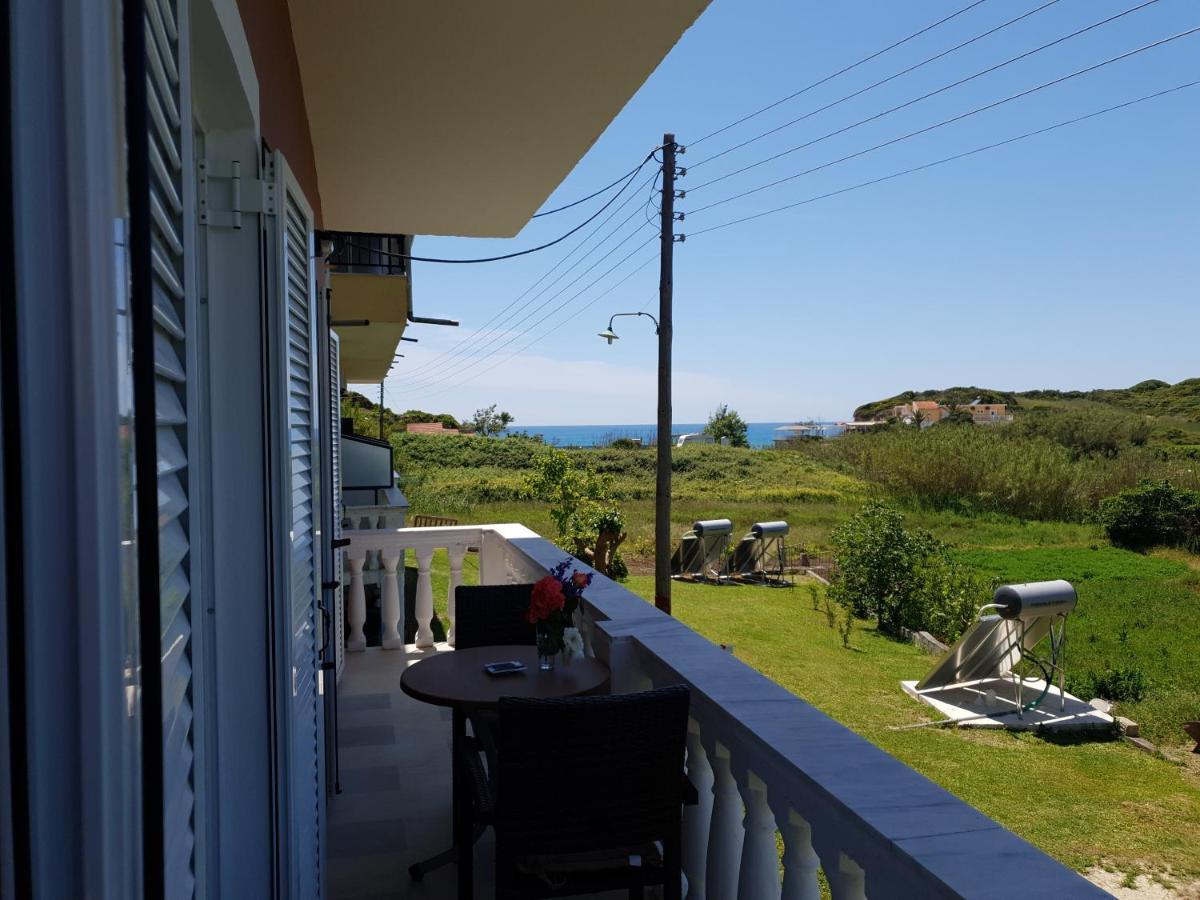 Angelika House 1 Apartment Маратиас Екстериор снимка