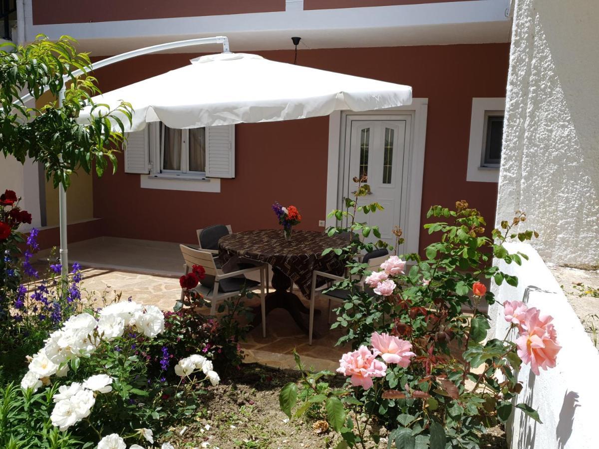Angelika House 1 Apartment Маратиас Екстериор снимка